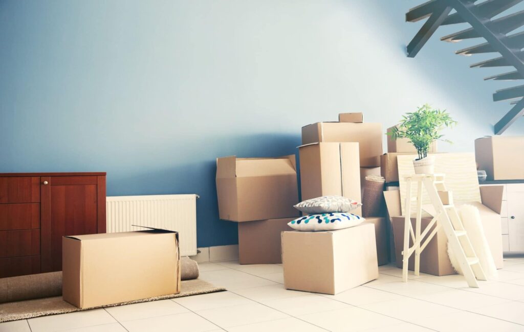 كراتين للبيع بالعتبة والحلمية وعين شمس والشروق 01158710060