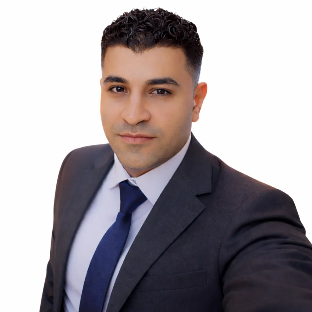 مصمم جرافيك ديزاين باهي ابراهيم