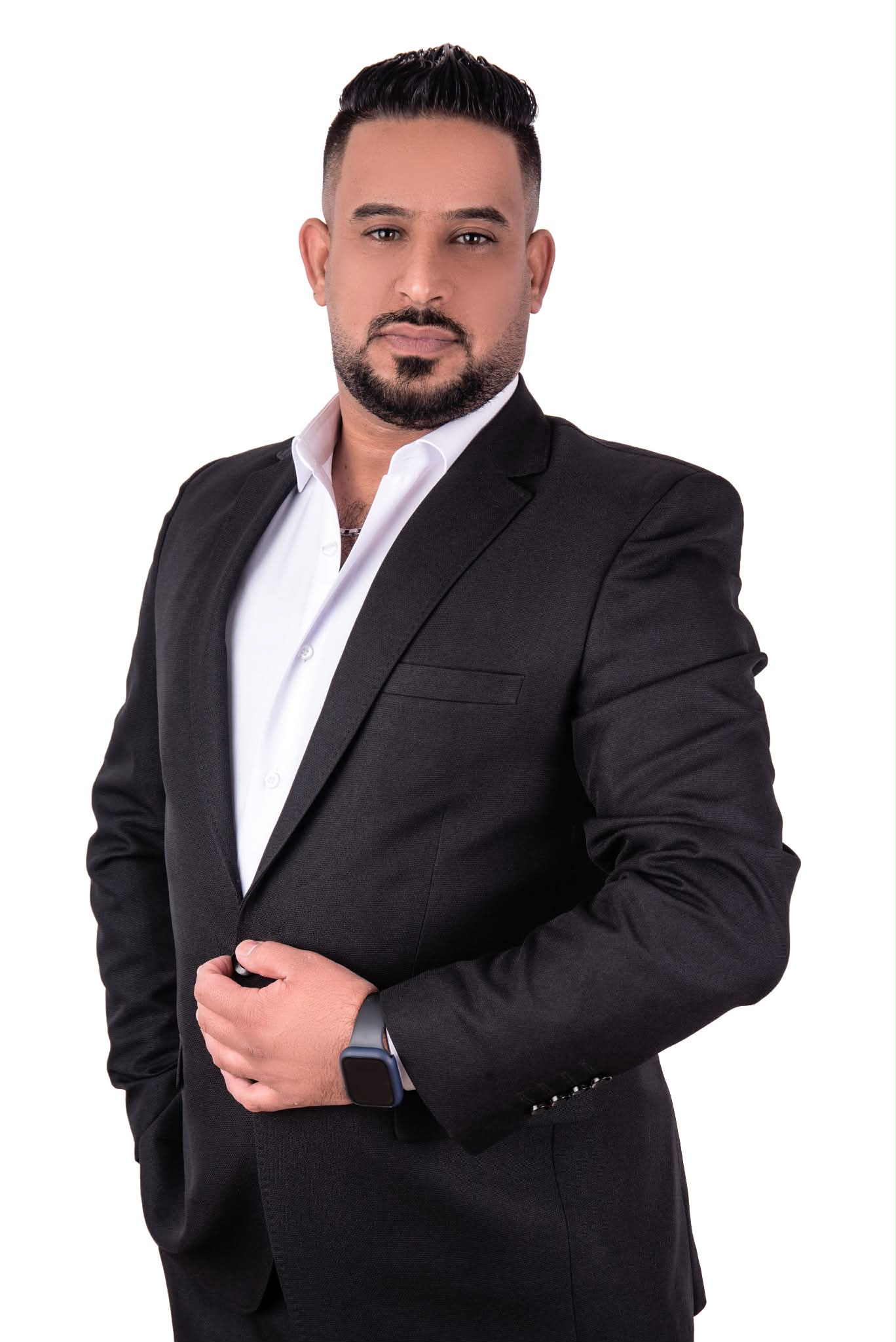 أمير الشجيري… رائد الخدمات المتكاملة للأجانب في مصر