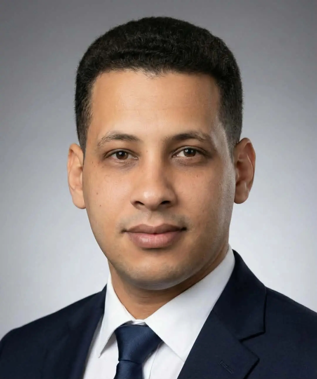 حسن أبو زيد.. عقلية قانونية وإدارية تعيد صياغة معايير “الجودة والامتثال” في قطاع تأجير السيارات بالمملكة