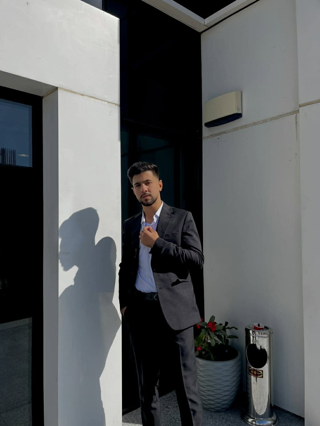 علي إسماعيل.. رؤية شابة لإدارة وتوثيق الحسابات الرقمية